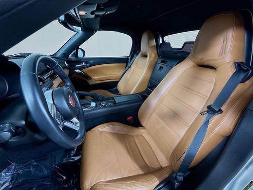 2019 FIAT 124 Spider Base