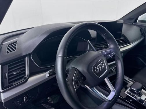 2022 Audi Q5 45 S line Premium Plus