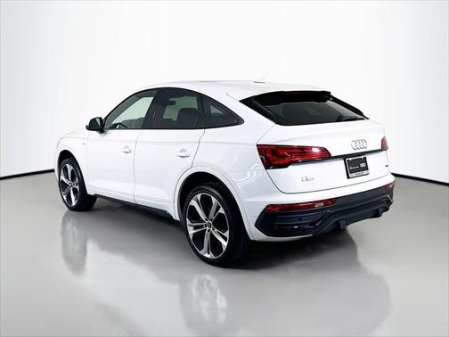 2022 Audi Q5 45 S line Premium Plus