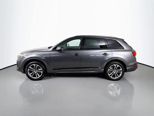2025 Audi Q7 45 Premium
