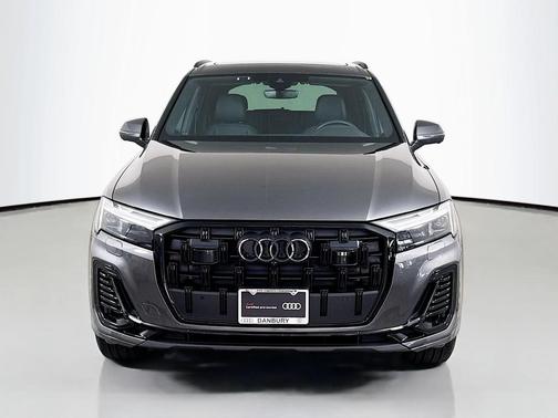 2025 Audi Q7 45 Premium