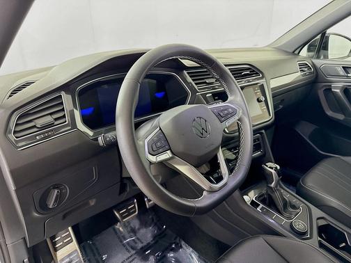 2023 Volkswagen Tiguan 2.0T SE R-Line Black 4MOTION