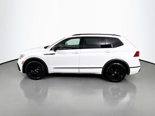 2023 Volkswagen Tiguan 2.0T SE R-Line Black 4MOTION