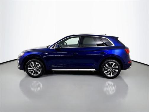 2022 Audi Q5 45 S line Prestige
