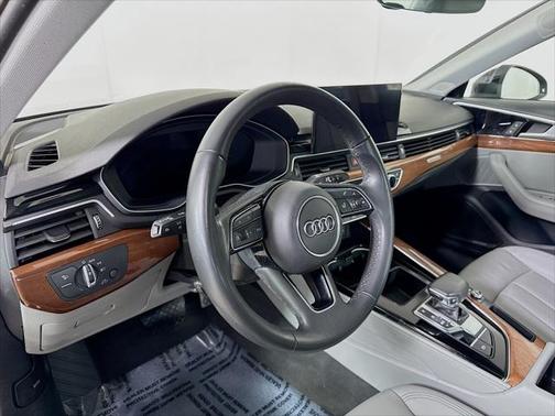 2022 Audi A4 40 Premium Plus