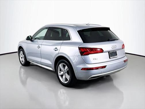 2018 Audi Q5 2.0T Premium Plus