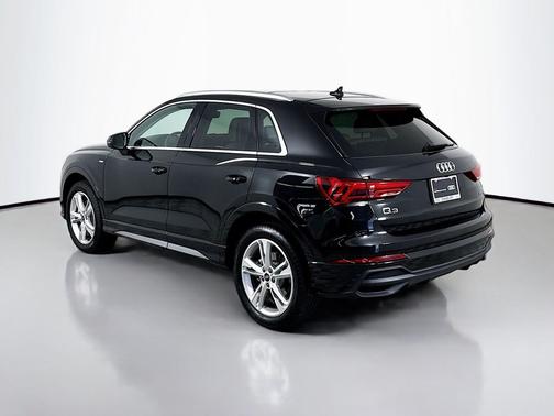 2024 Audi Q3 45 S line Premium Plus