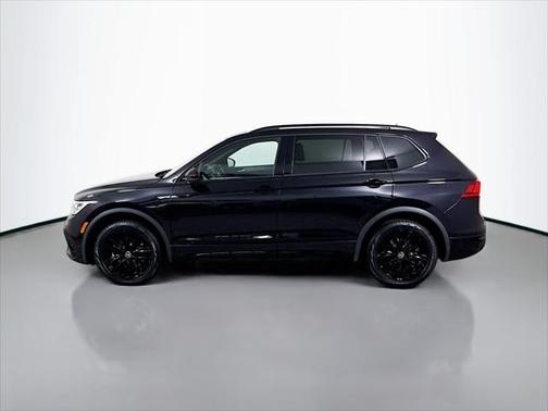 2022 Volkswagen Tiguan 2.0T SE R-Line Black 4MOTION