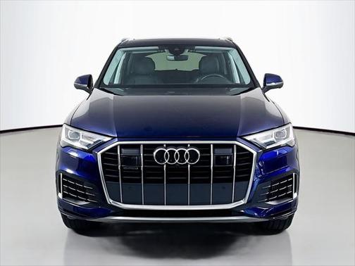 2023 Audi Q7 55 Premium Plus