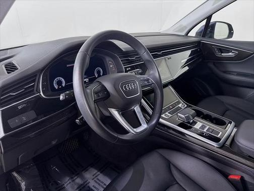 2023 Audi Q7 55 Premium Plus