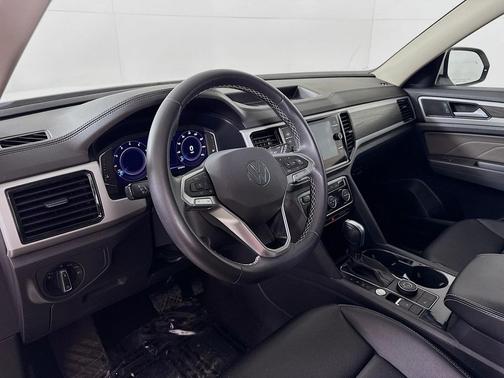 2023 Volkswagen Atlas 3.6L SE w/Technology