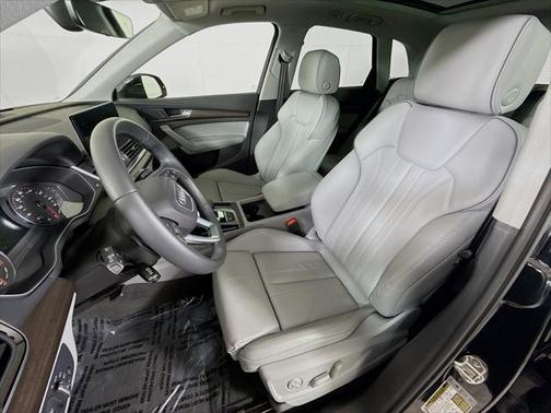 2024 Audi Q5 45 S line Premium