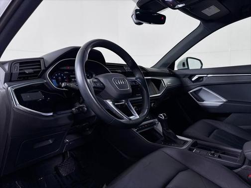 2022 Audi Q3 40 Premium