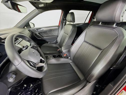 2024 Volkswagen Tiguan 2.0T SE R-Line Black 4MOTION