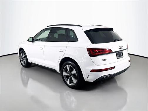 2025 Audi Q5 40 Premium