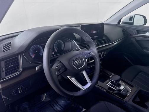2025 Audi Q5 40 Premium