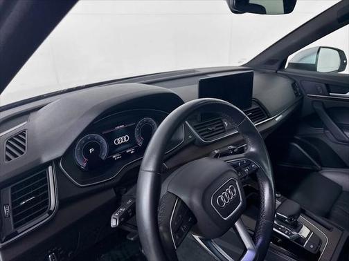 2022 Audi Q5 45 S line Premium Plus