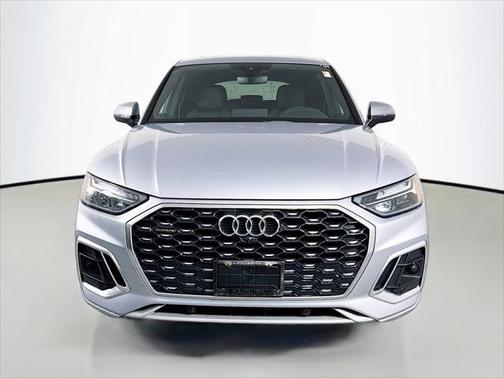 2022 Audi Q5 45 S line Premium Plus