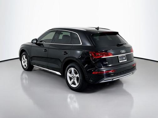 2023 Audi Q5 40 Premium