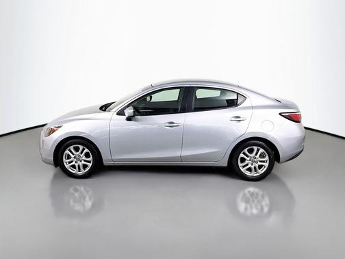 2017 Toyota Yaris iA Base