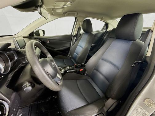2017 Toyota Yaris iA Base