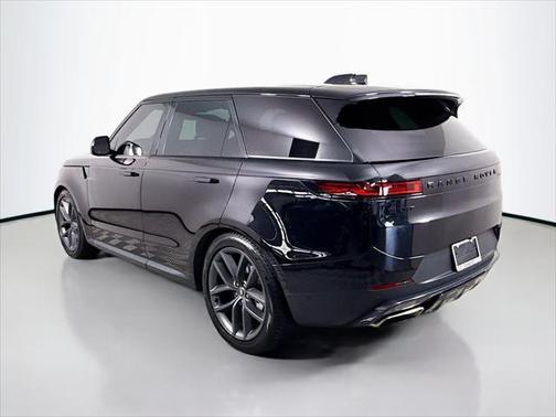2024 Land Rover Range Rover Sport SE