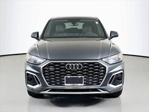 2022 Audi Q5 45 S line Premium