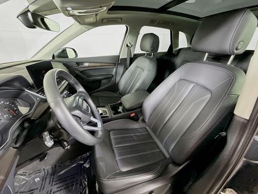 2023 Audi Q5 40 Premium