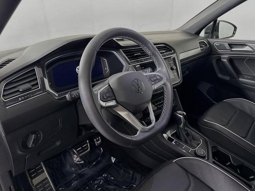 2023 Volkswagen Tiguan 2.0T SEL R-Line 4MOTION