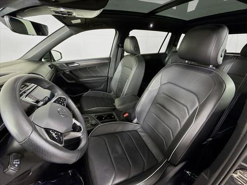 2022 Volkswagen Tiguan 2.0T SEL R-Line 4MOTION