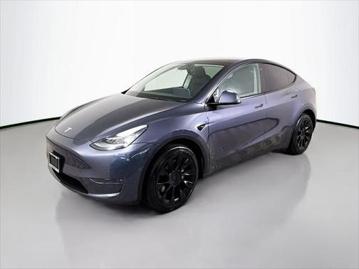 2022 Tesla Model Y Long Range Dual Motor All-Wheel Drive