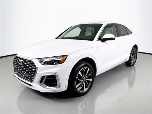 2022 Audi Q5 45 S line Premium Plus