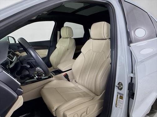 2022 Audi Q5 45 S line Premium Plus