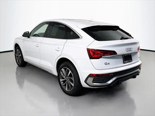 2022 Audi Q5 45 S line Premium Plus