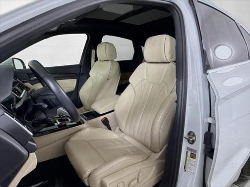 2022 Audi Q5 45 S line Premium Plus