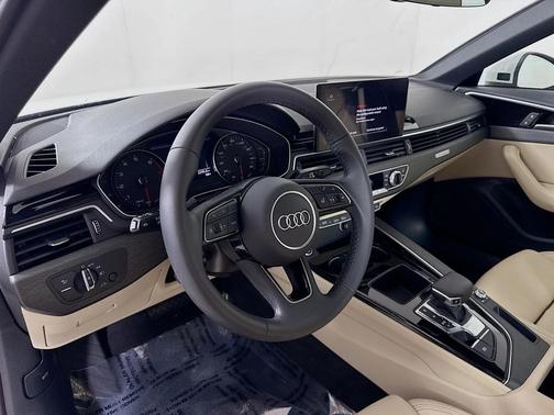 2023 Audi A4 45 S line Premium
