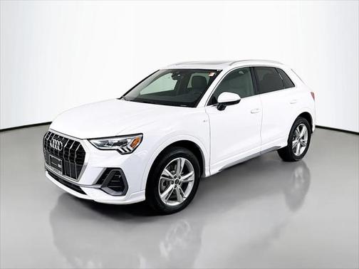 2022 Audi Q3 45 S line Premium Plus