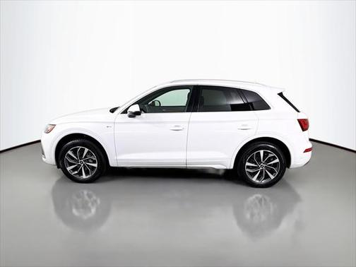 2022 Audi Q5 45 S line Premium