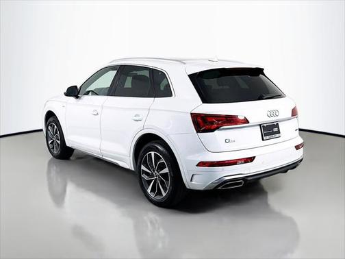2022 Audi Q5 45 S line Premium