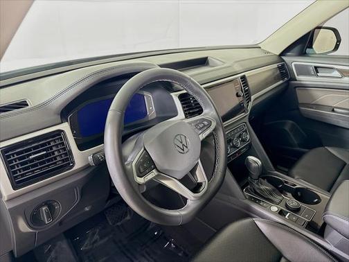 2022 Volkswagen Atlas 3.6L SE w/Technology