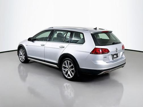 2017 Volkswagen Golf Alltrack TSI SEL