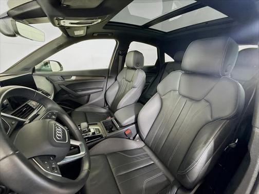 2022 Audi Q5 45 S line Premium Plus