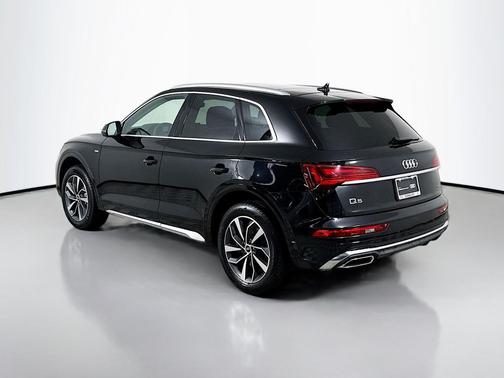 2023 Audi Q5 45 S line Premium