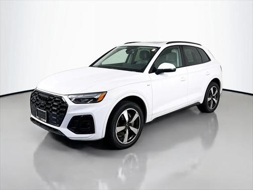 2022 Audi Q5 45 S line Premium Plus