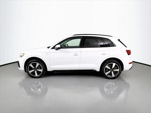 2022 Audi Q5 45 S line Premium Plus