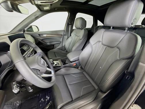 2024 Audi Q5 45 S line Premium Plus