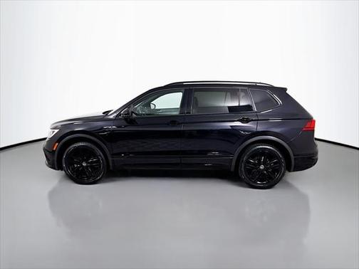 2022 Volkswagen Tiguan 2.0T SE R-Line Black 4MOTION