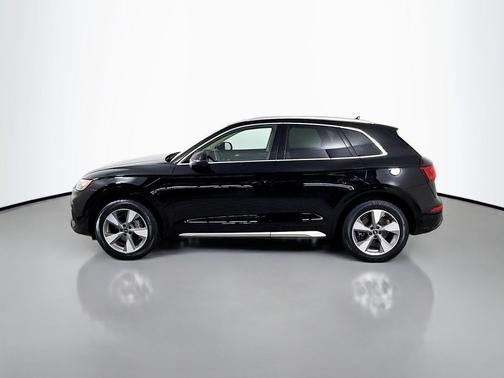 2023 Audi Q5 40 Premium