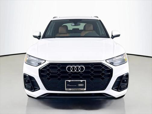 2025 Audi Q5 45 S line Premium