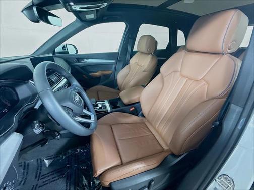 2025 Audi Q5 45 S line Premium